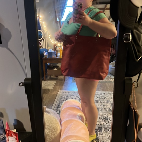 Thirty-One Around Town Tote - Picture 4 of 10